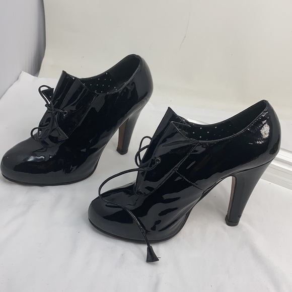Moschino Sz 36.5 Black Patent Leather Heel Oxfords - Picture 2 of 15